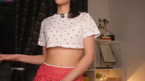 Snapshot of t_tragedienne chatting on 4, 12, 2025 Heeey im Helena3 -- fav555100333 -- pvts only premium and after my public show 3 online show from 4, 12, 2025