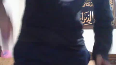 tahtouhafakroune12 online show from 5, 1, 2025