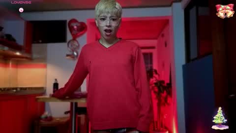 Snapshot of taichi_bluy chatting on 23, 12, 2025 taichi online show from 23, 12, 2025