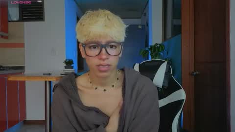 Snapshot of taichi_bluy chatting on 16, 2, 2026 taichi online show from 16, 2, 2026