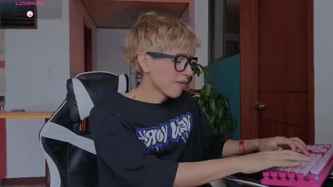 Snapshot of taichi_bluy chatting on 21, 2, 2026 taichi online show from 21, 2, 2026