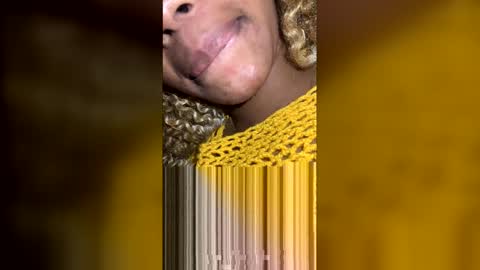 Snapshot of taillefine02 chatting on 21, 12, 2025 taillefine02 online show from 21, 12, 2025