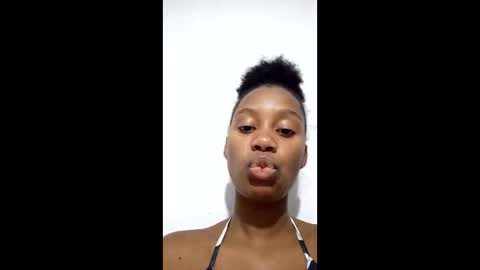 Snapshot of taillefine02 chatting on 15, 3, 2026 taillefine02 online show from 15, 3, 2026