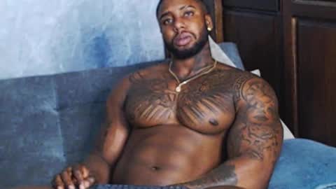 Tairon Tucke online show from 29, 12, 2024