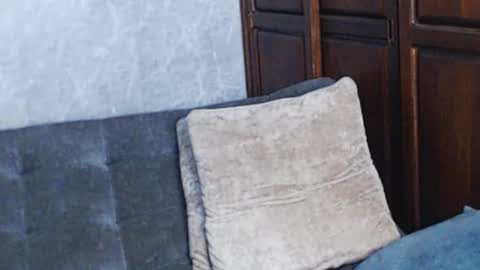 Tairon Tucke online show from 6, 1, 2025