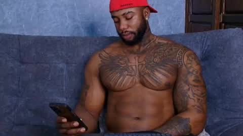 Tairon Tucke online show from 19, 2, 2025