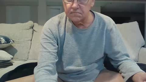 Snapshot of takeitalldown101 chatting on 15, 2, 2025 takeitalldown101 online show from 15, 2, 2025