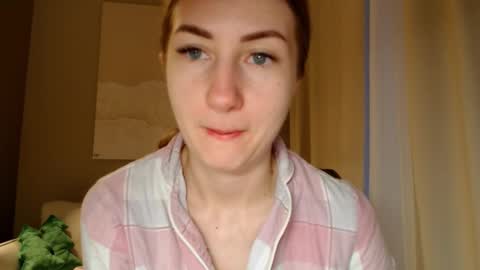  Kira  online show from 3, 1, 2025