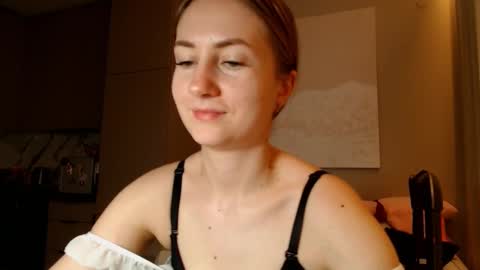  Kira  online show from 14, 1, 2025