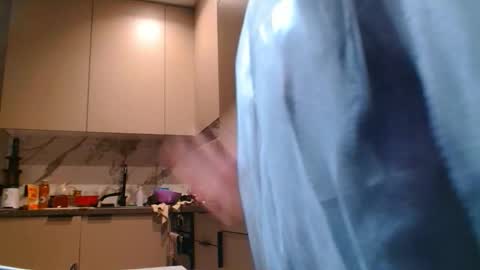  Kira  online show from 23, 10, 2025