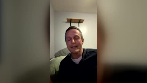 first stream was very fun grateful for every follow and super active chat online show from 9, 4, 2026