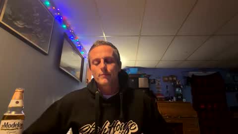 first stream was very fun grateful for every follow and super active chat online show from 11, 4, 2026