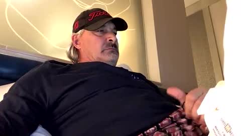 Snapshot of talltexxxan chatting on 4, 12, 2025 talltexxxan online show from 4, 12, 2025