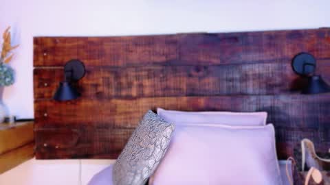    online show from 21, 3, 2026