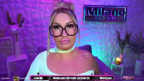 Snapshot of tamaramilano chatting on 5, 7, 2026 TamaraMilano online show from 5, 7, 2026