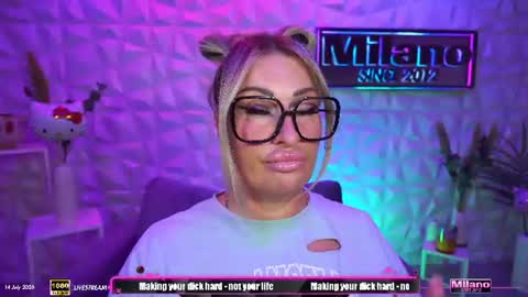 Snapshot of tamaramilano chatting on 14, 7, 2026 TamaraMilano online show from 14, 7, 2026