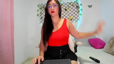 TamiDesire online show from 12, 10, 2025