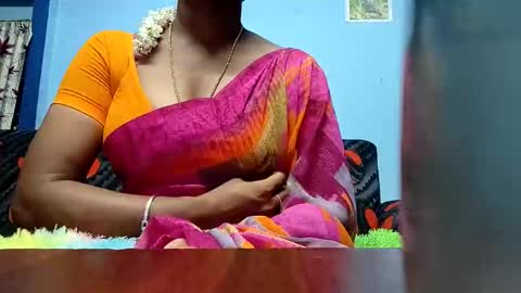 Snapshot of tamilmadhi520 chatting on 2, 11, 2025 tamilmadhi520 online show from 2, 11, 2025