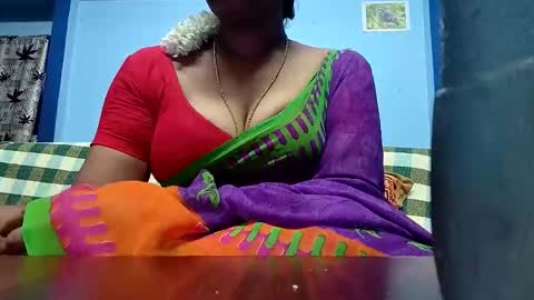 Snapshot of tamilmadhi520 chatting on 5, 5, 2026 tamilmadhi520 online show from 5, 5, 2026