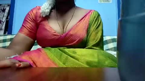 Snapshot of tamilmadhi520 chatting on 5, 7, 2026 tamilmadhi520 online show from 5, 7, 2026