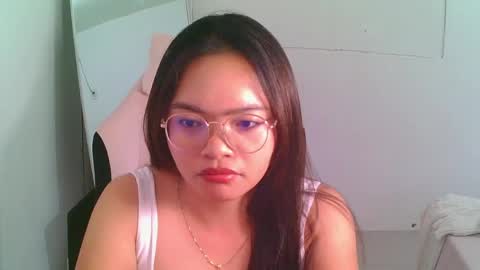 Snapshot of tammipoulton chatting on 31, 5, 2026 Angel online show from 31, 5, 2026