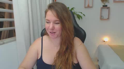 Snapshot of tamy_shine87 chatting on 14, 12, 2024 Im Samy online show from 14, 12, 2024