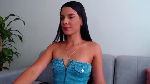 Snapshot of tamy_sweet01 chatting on 8, 1, 2025 tamy sweet01 online show from 8, 1, 2025