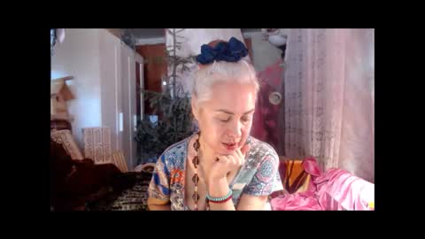 Milena online show from 15, 10, 2025