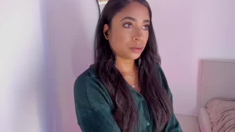 Snapshot of tanisha_b chatting on 1, 6, 2026 TANEESHA online show from 1, 6, 2026