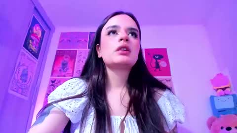 Snapshot of tara_hs chatting on 14, 1, 2025 online show from 14, 1, 2025