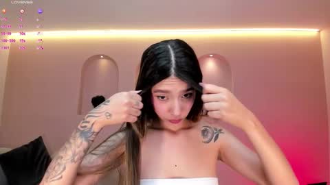 Tara Lawrence online show from 2, 11, 2025