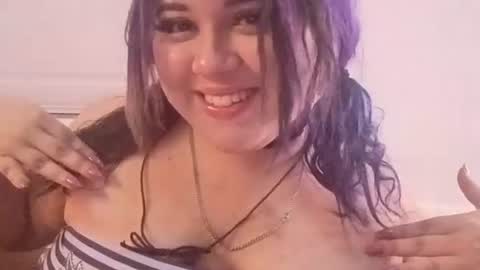 Snapshot of taraluvsu chatting on 4, 7, 2026 Tara Esa online show from 4, 7, 2026