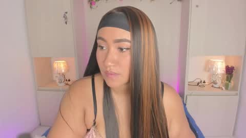 Snapshot of tarawiilson_ chatting on 1, 2, 2026 T A R A online show from 1, 2, 2026