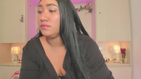 Snapshot of tarawiilson_ chatting on 1, 2, 2026 T A R A online show from 1, 2, 2026