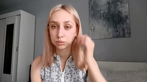 Snapshot of tashafroeliger chatting on 15, 6, 2026 Anita online show from 15, 6, 2026
