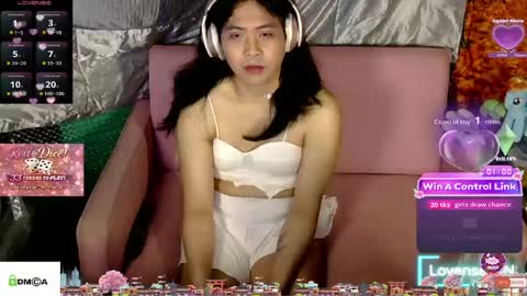 Snapshot of tashakai chatting on 17, 4, 2026 TashaKai online show from 17, 4, 2026