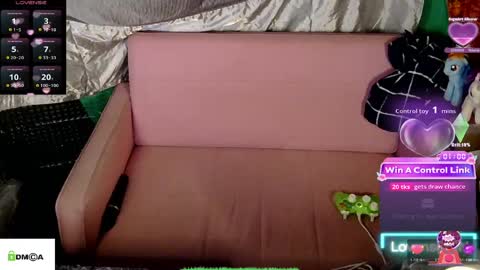 Snapshot of tashakai chatting on 24, 4, 2026 TashaKai online show from 24, 4, 2026