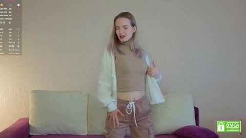 Snapshot of tashinapetitto chatting on 27, 4, 2026 Your Ressie online show from 27, 4, 2026