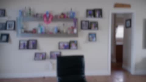 Snapshot of tastycupcake69 chatting on 1, 5, 2026 veronicabrian online show from 1, 5, 2026