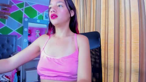 Snapshot of tatis_honey chatting on 6, 11, 2025 tatis_honey online show from 6, 11, 2025
