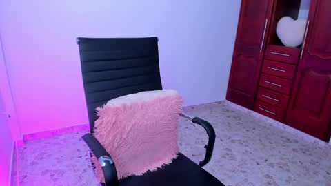 Snapshot of tatis_lopez_ chatting on 15, 2, 2025 Tatiana Lopez online show from 15, 2, 2025