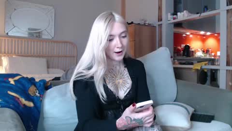 tattoobbgirl online show from 8, 2, 2025