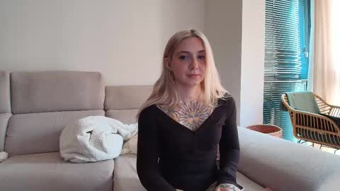 tattoobbgirl online show from 10, 2, 2026