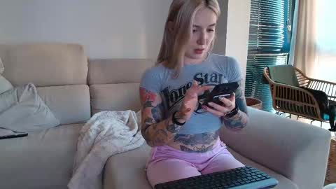 tattoobbgirl online show from 21, 2, 2026