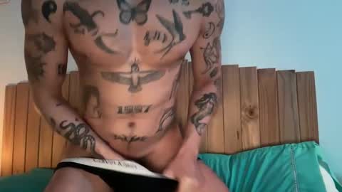 Snapshot of tattooboy218 chatting on 17, 10, 2025 tattooboy218 online show from 17, 10, 2025