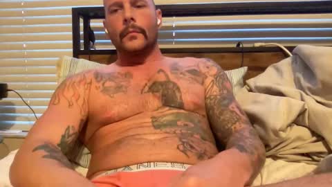 Snapshot of tattooman5555 chatting on 28, 10, 2025 Tattooman online show from 28, 10, 2025