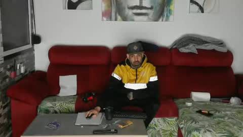 Snapshot of tatuadorhotxxx chatting on 27, 11, 2025 Tatuado20cm online show from 27, 11, 2025