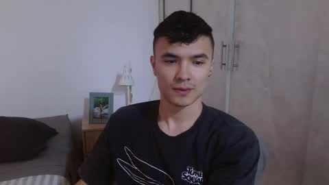 Snapshot of taurus4k chatting on 8, 12, 2024 taurus4k online show from 8, 12, 2024