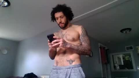 Snapshot of taurusbaeforever chatting on 19, 10, 2025 taurusbaeforever online show from 19, 10, 2025