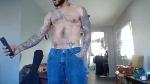 Snapshot of taurusbaeforever chatting on 21, 10, 2025 taurusbaeforever online show from 21, 10, 2025